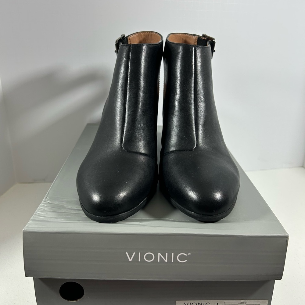Vionic Classic Black Leather Women's Ankle Heels